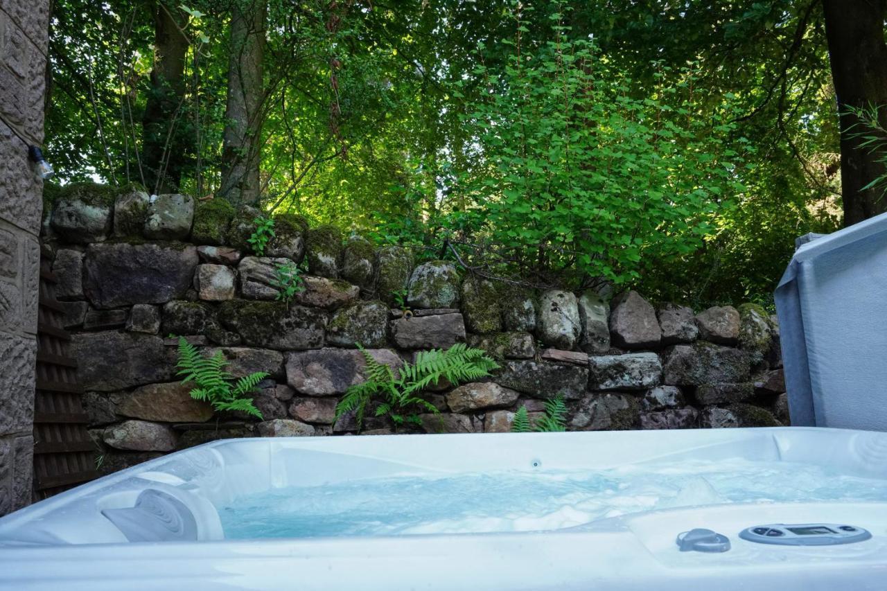 Pine With Private Hot Tub